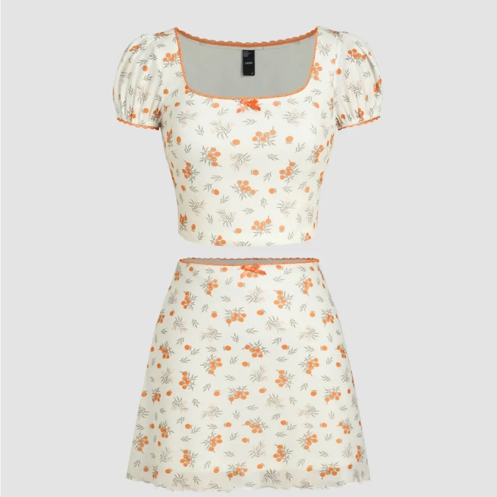 Citrus Blossom Two-Piece Set – Puff Sleeve Crop Top & High-Waist Skirt US size L